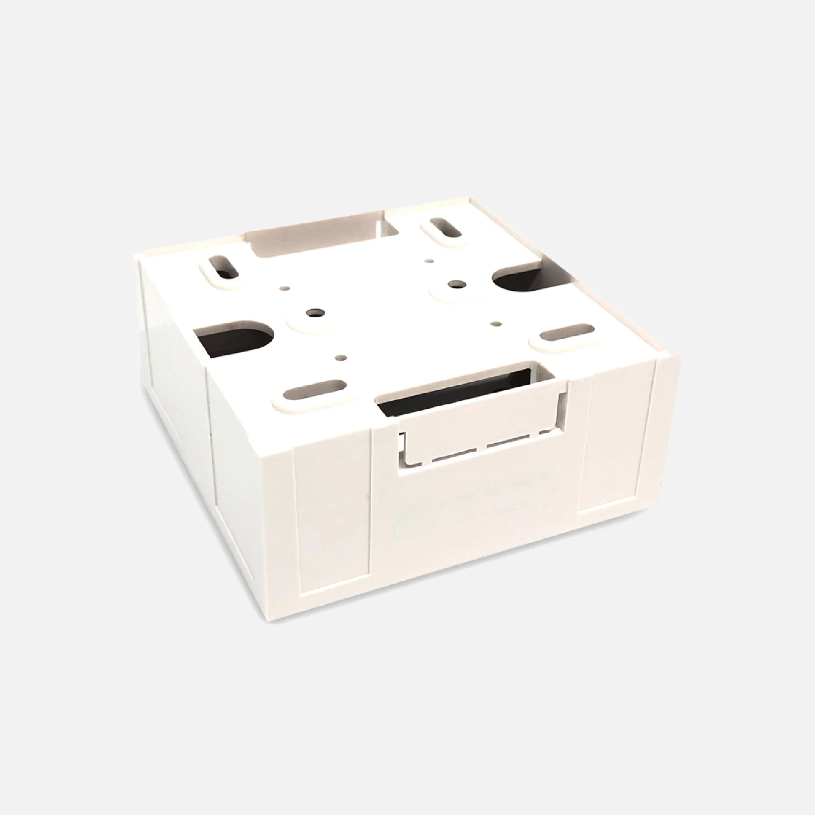 BACK BOX | Magnus