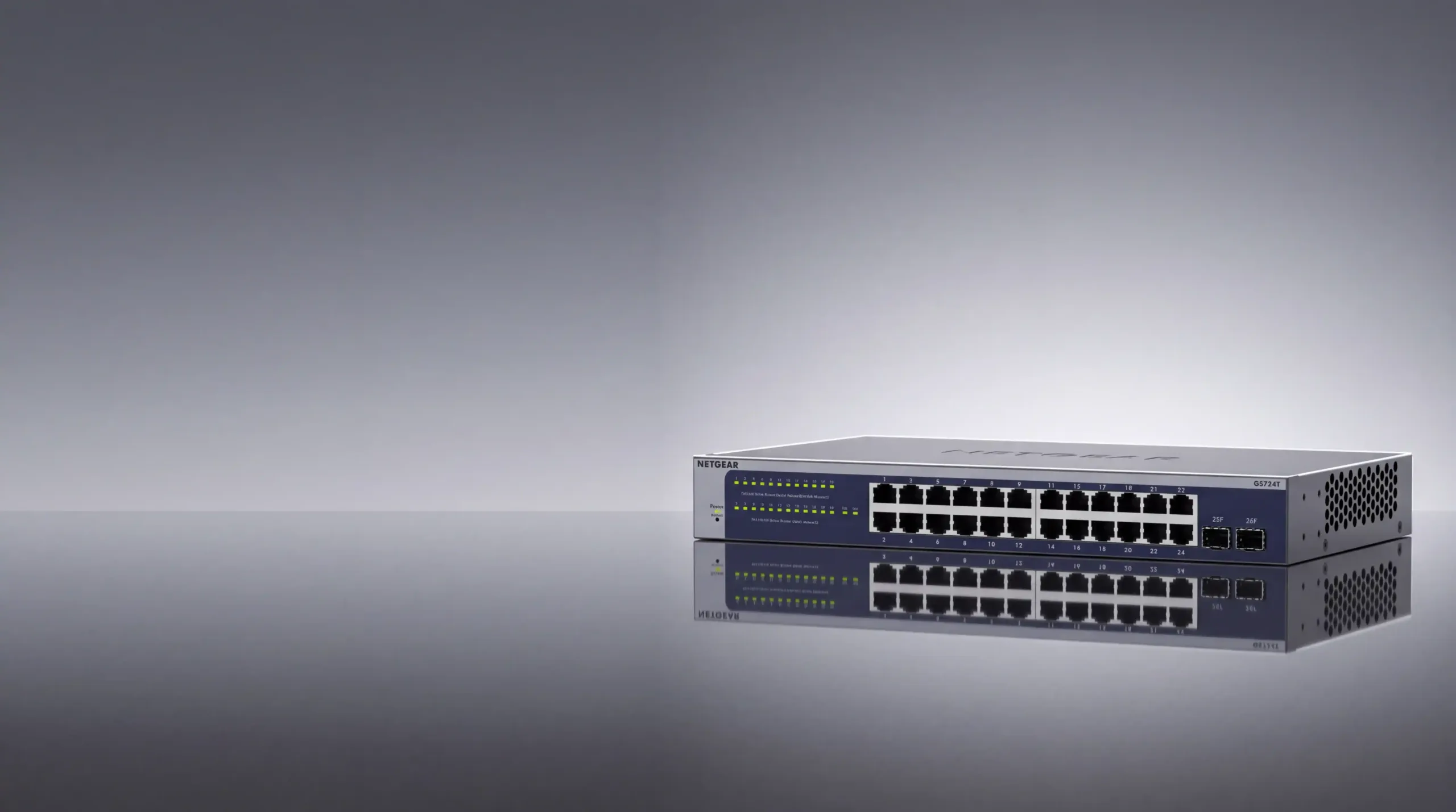 NETGEAR GS724Tv6 24-port Gigabit Smart Switch